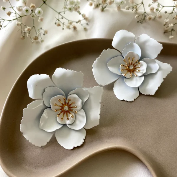 تراجي - Image 1