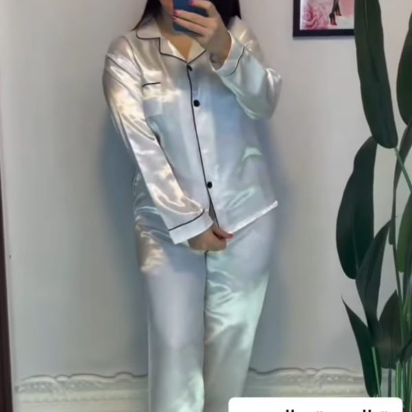 بجامة بيت ستن بتصميم مريح