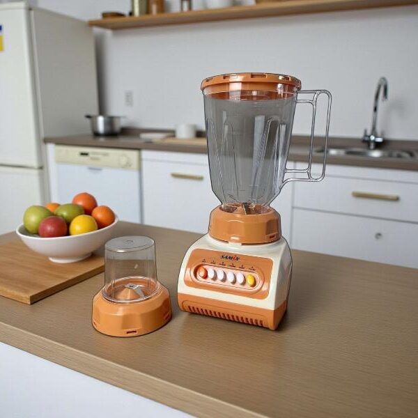 خلاط مع طاحونة