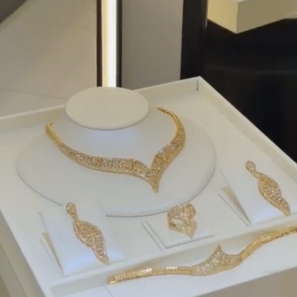 طقم زاركون فاخر