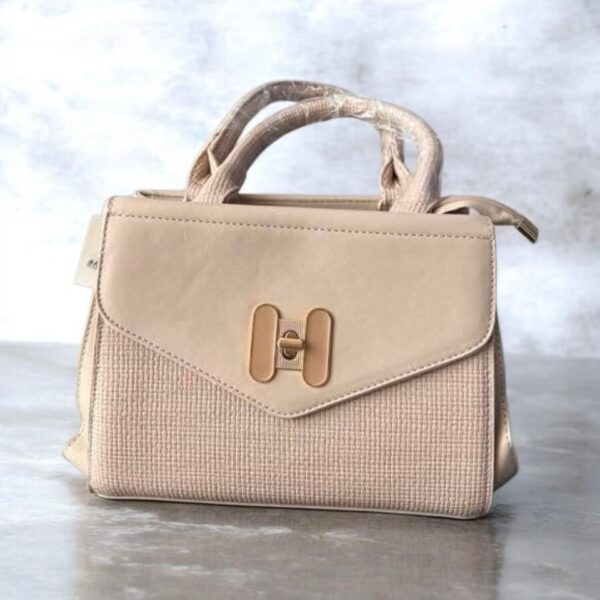 حقائب نسائيه