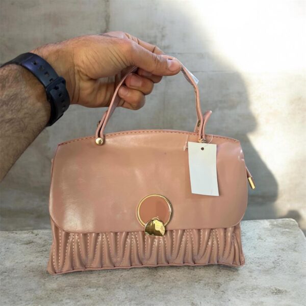 حقيبة نسائية