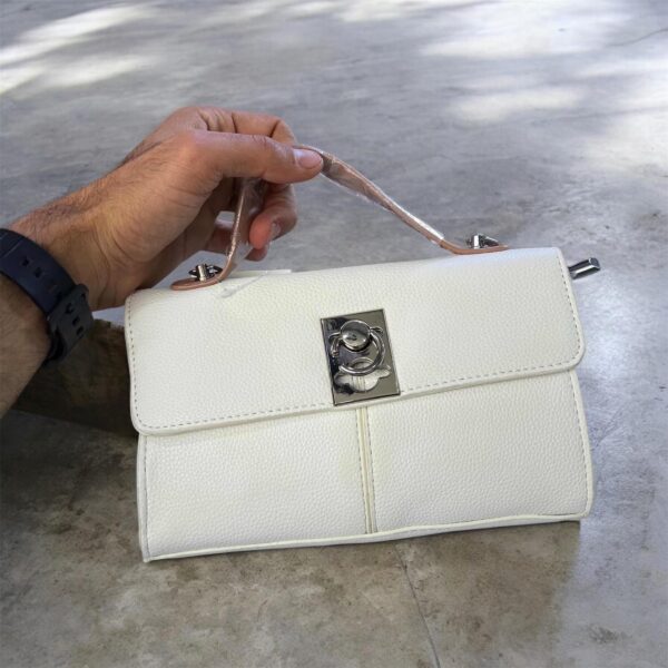 حقيبة نسائية